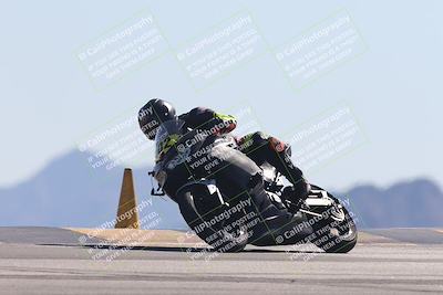 media/Oct-30-2025-Racers Edge (Thu) [[dabbdaf680]]/3-B Group/Session 4 Turn 9/